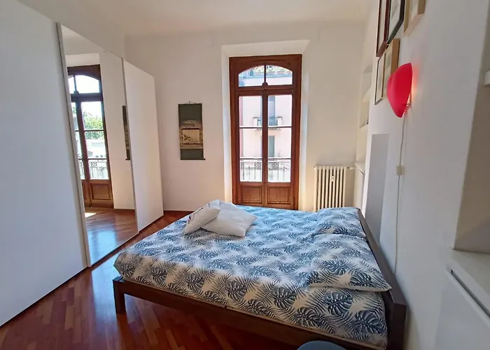 Charming Design Into Navigli District Milano