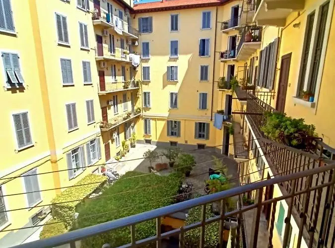 Charming Design Into Navigli District * Milano