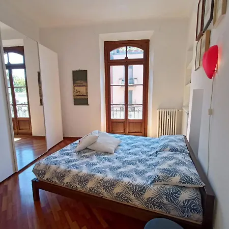 Charming Design Into Navigli District Milano